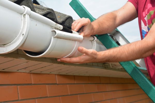 Large Gutter Repair in League City