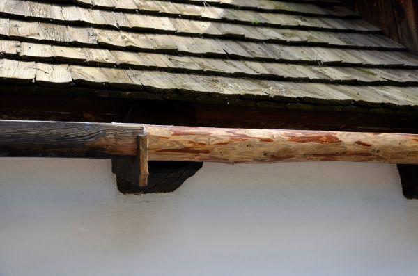 Cost of Wood Gutters Installation in League City